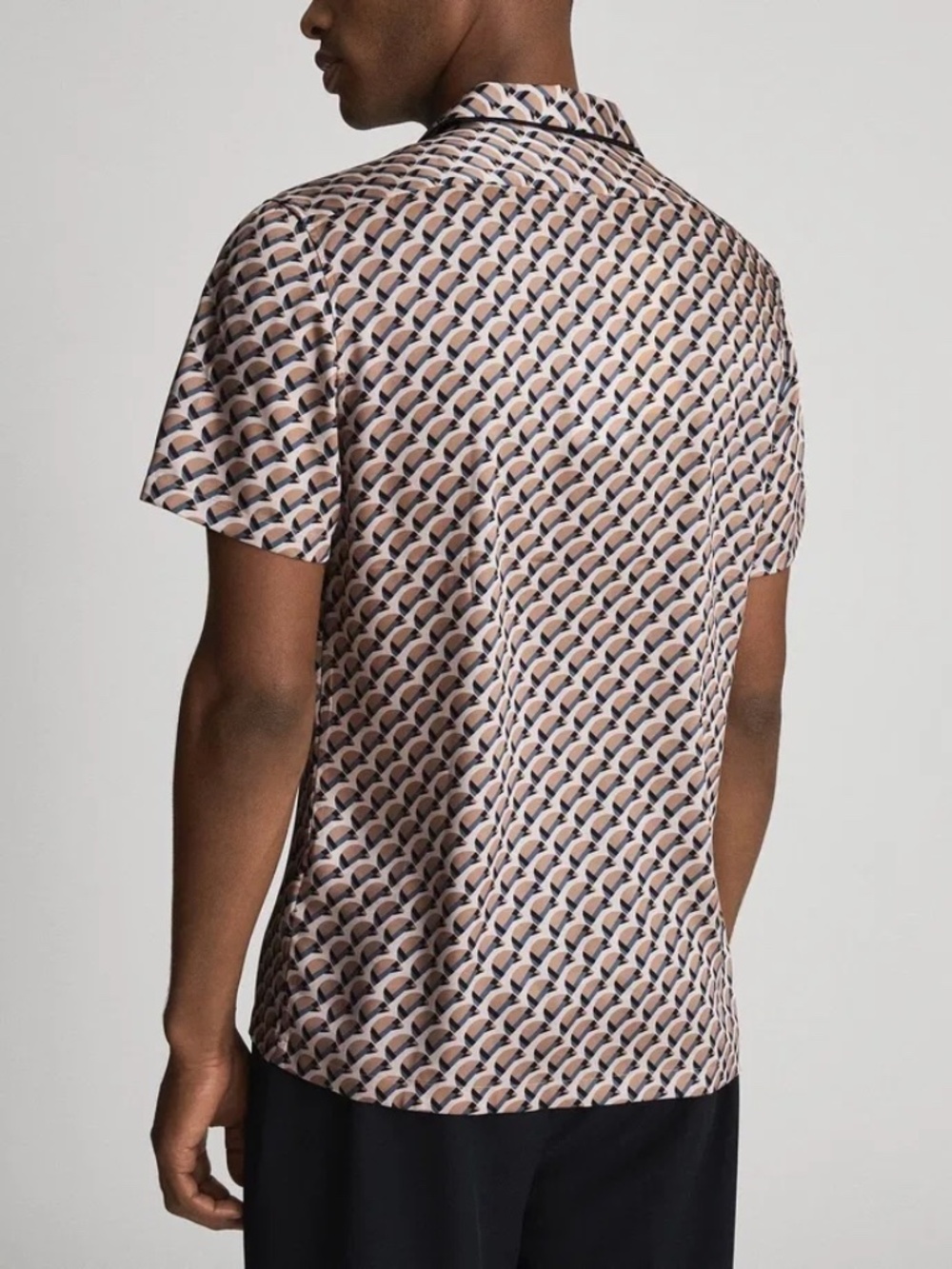 NEW REISS Haydon Printed Cuban Collar Shirt - Picture 4 of 11